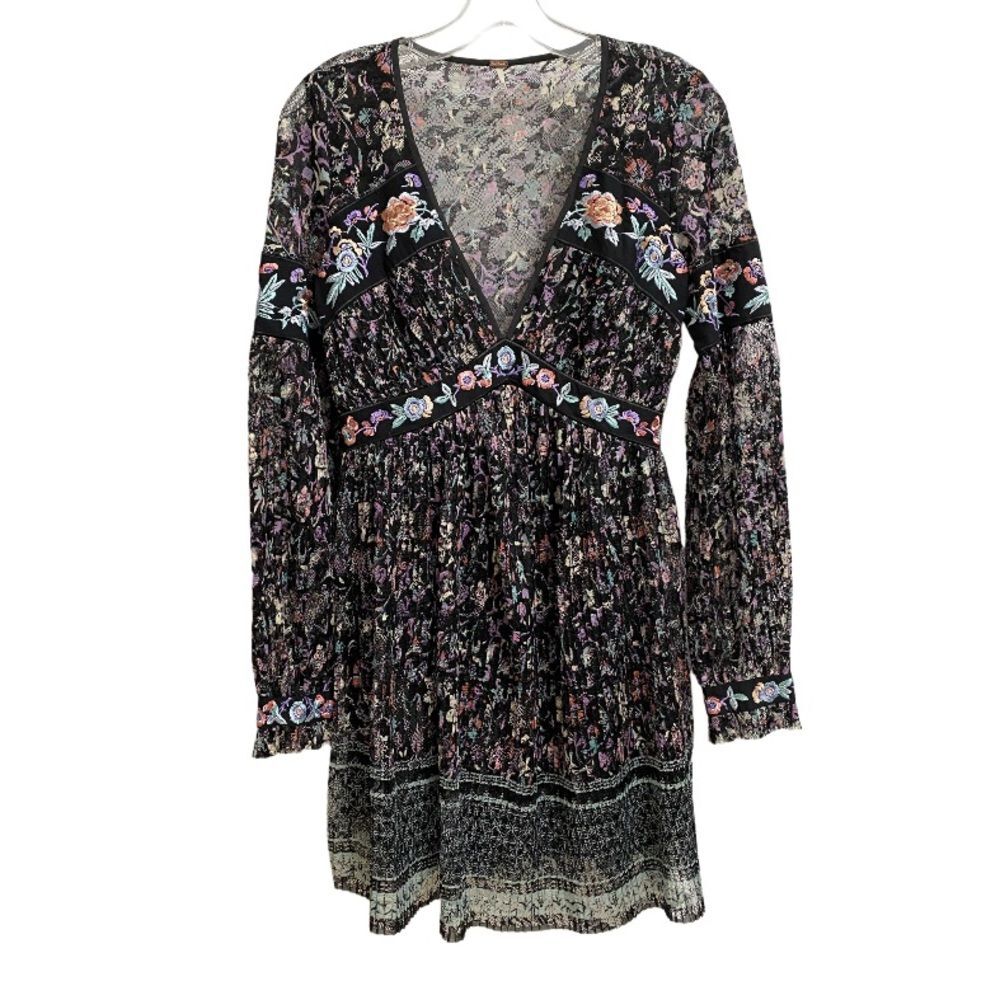Free People Cherry Blossom Embroidered Lace Mini Dress Size 2 Pleated Coquette